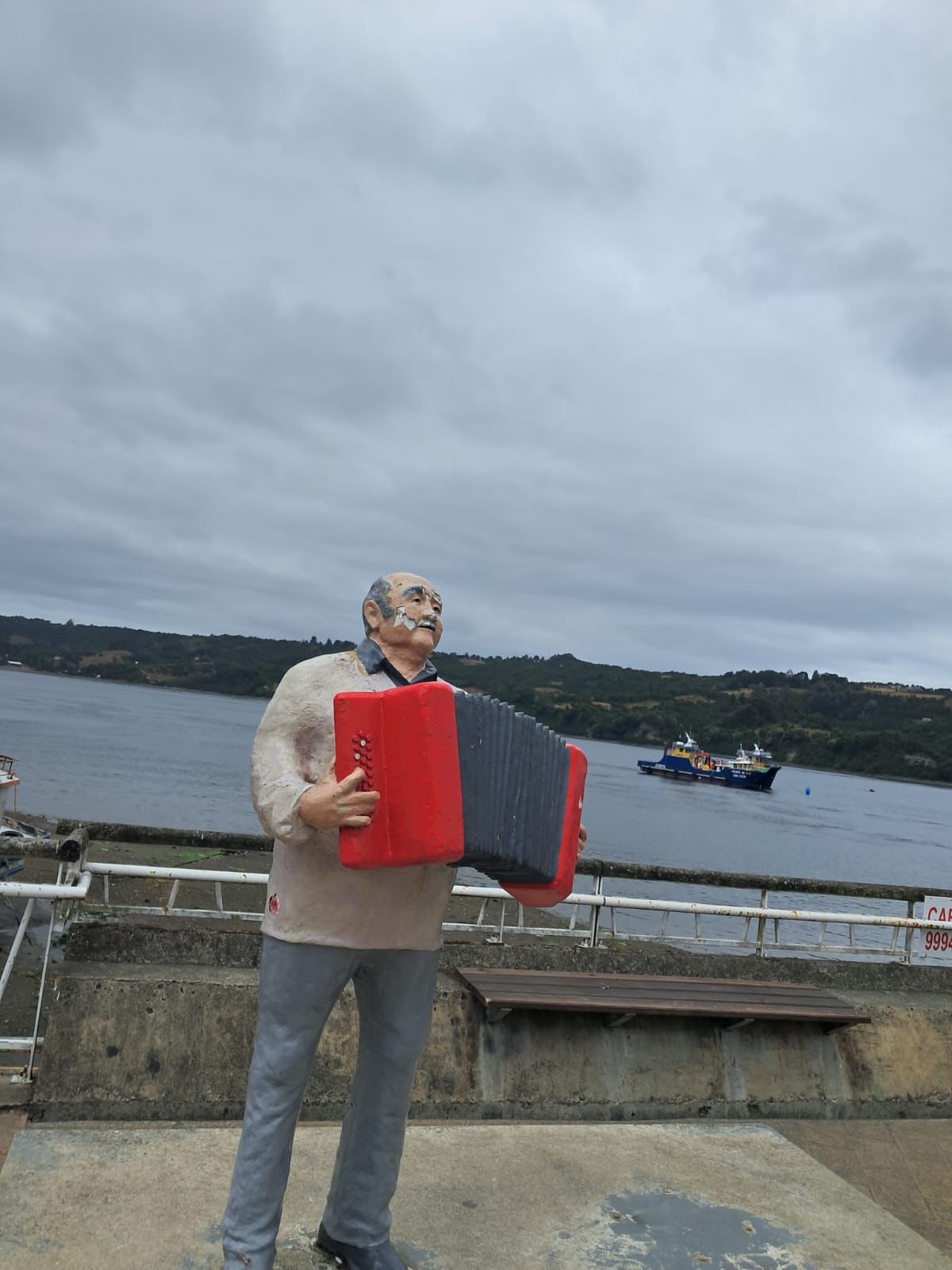 Estatua de acordeón